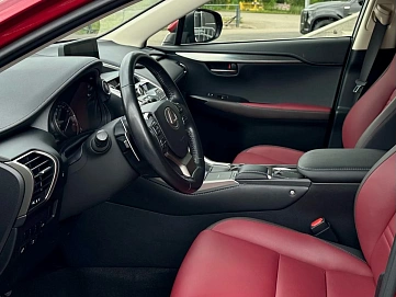 Lexus NX, 2017г, полный привод, вариатор