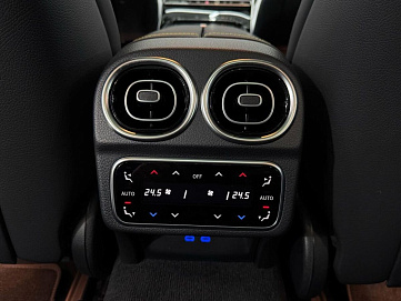 Mercedes-Benz , 2023г., полный привод, автомат