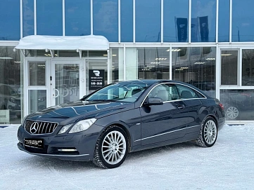 Mercedes-Benz E-Класс, 2011г, задний привод, автомат