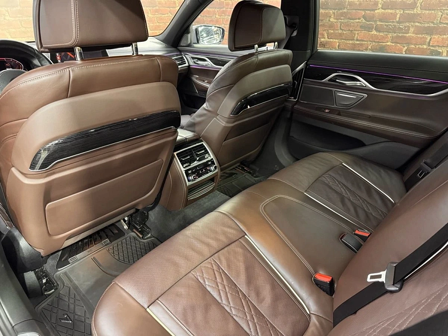 BMW 7 серии, 2020г., полный привод, автомат