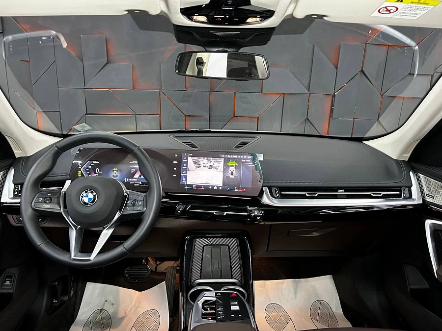 BMW X1, 2024г., передний привод, робот
