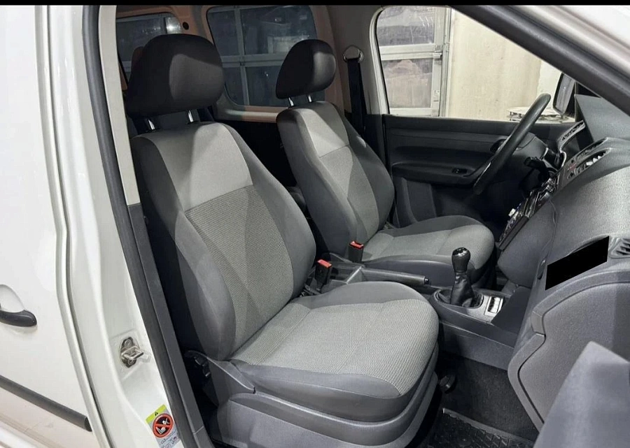 Volkswagen Caddy, 2012г., передний привод, механика