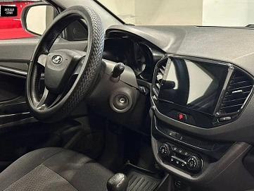 Lada (ВАЗ) Vesta, 2020г, передний привод, механика