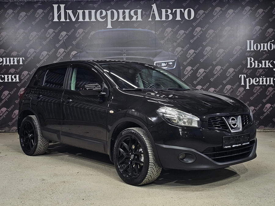 Nissan Qashqai, 2013г., передний привод, вариатор