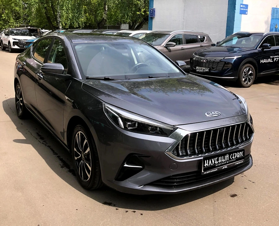 JAC J7, 2023г., передний привод, вариатор