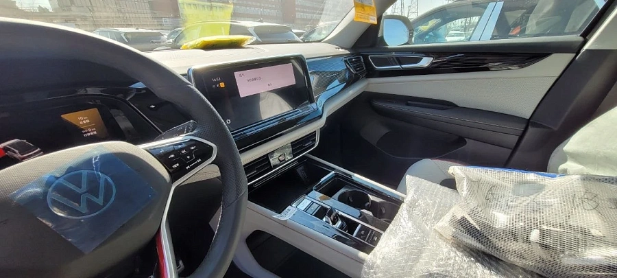 Volkswagen Teramont, 2026г., полный привод, робот