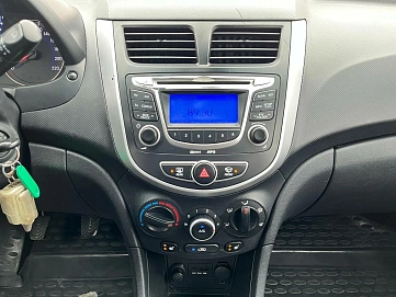 Hyundai Solaris, 2012г, передний привод, механика