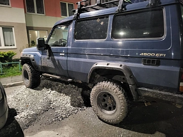 Toyota Land Cruiser, 2006г, полный привод, механика