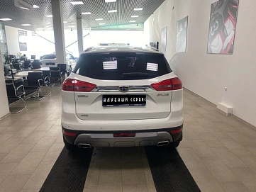 Geely Atlas, 2018г, полный привод, автомат