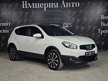 Nissan Qashqai, 2012г, передний привод, вариатор