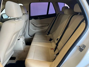 BMW X1, 2011г, полный привод, автомат