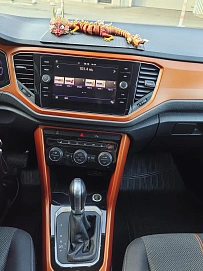 Volkswagen T-Roc, 2018г, полный привод, робот