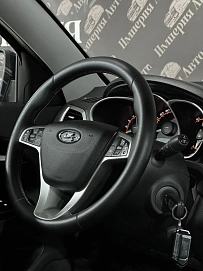 Lada (ВАЗ) Vesta, 2019г, передний привод, механика