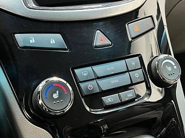 Chevrolet Orlando, 2012г, передний привод, автомат