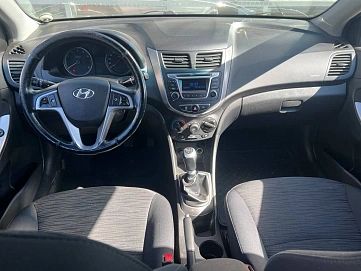 Hyundai Solaris, 2014г., передний привод, механика