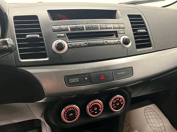 Mitsubishi Lancer, 2008г, передний привод, механика
