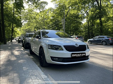 Skoda Octavia, 2016г, передний привод, механика