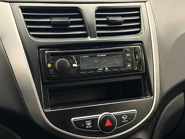 Hyundai Solaris, 2011г, передний привод, механика