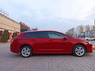 Toyota Corolla, 2019г, передний привод, вариатор