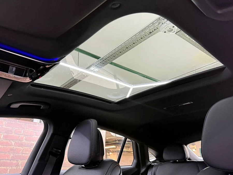 Mercedes-Benz , 2025г.