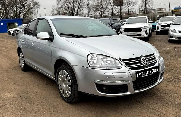 Volkswagen Jetta, 2008г., передний привод, робот
