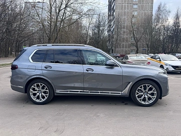 BMW X7, 2023г, полный привод, автомат