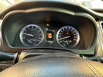 Toyota Highlander, 2017г, полный привод, автомат