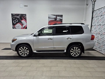Toyota Land Cruiser, 2012г, полный привод, автомат
