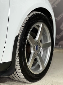 Ford Focus, 2012г, передний привод, механика