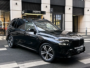 BMW X7, 2023г, полный привод, автомат