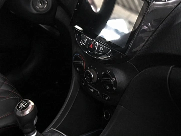 Hyundai Solaris, 2011г, передний привод, механика