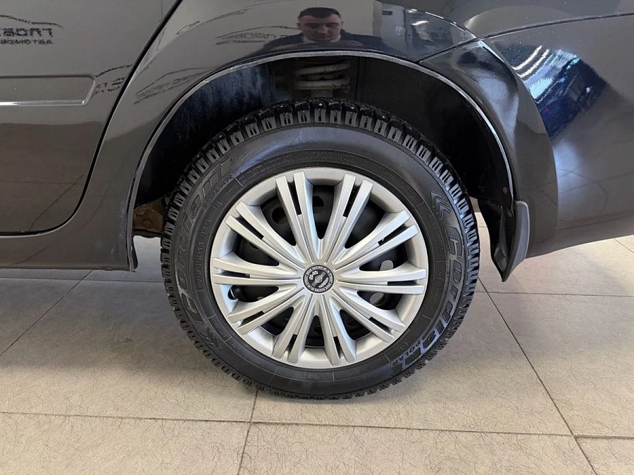 Lada (ВАЗ) Granta, 2012г., передний привод, автомат