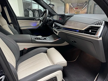 BMW X5, 2024г, полный привод, автомат