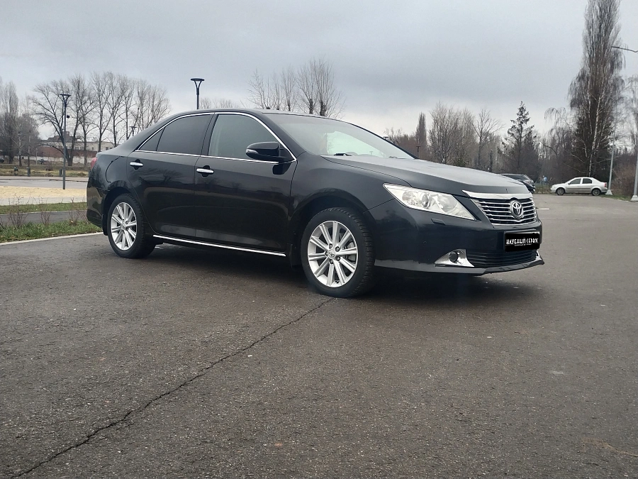 Toyota Camry, 2012г., передний привод, автомат