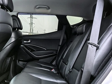 Hyundai Santa Fe, 2016г, полный привод, автомат