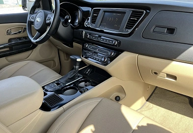 Kia Carnival, 2019г, передний привод, автомат