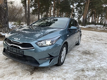 Kia Ceed, 2022г, передний привод, автомат