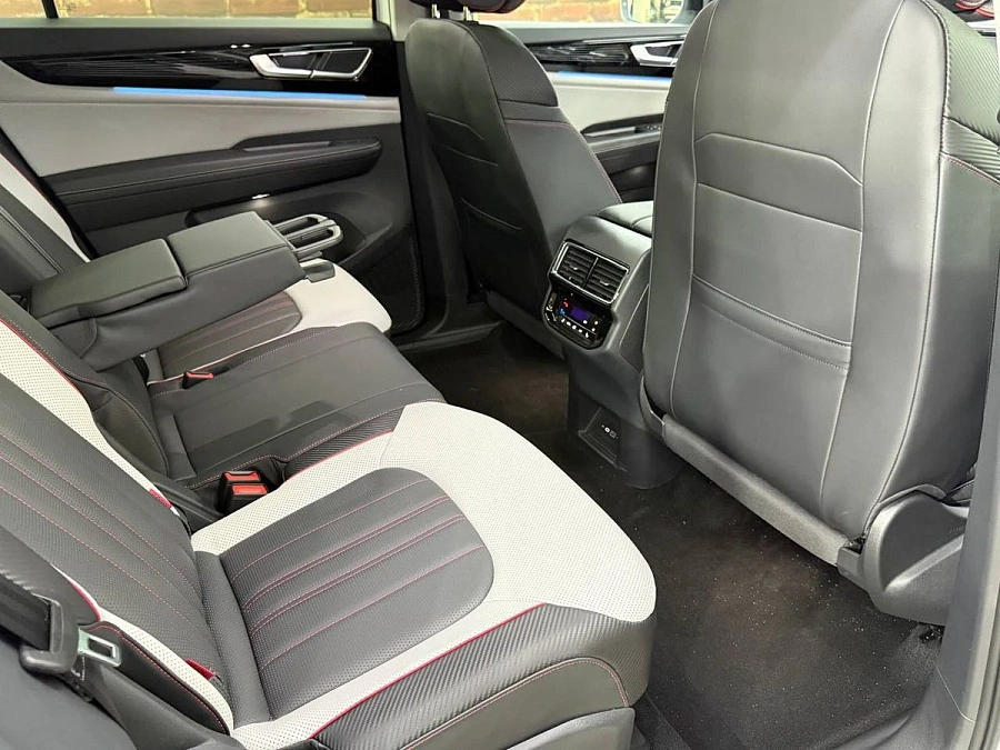 Volkswagen , 2025г., полный привод, робот