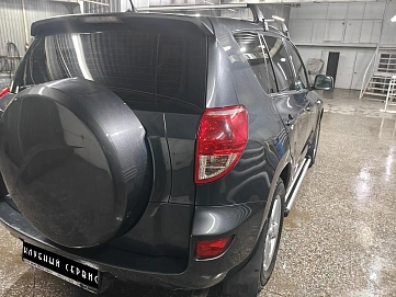 Toyota RAV4, 2006г, полный привод, механика