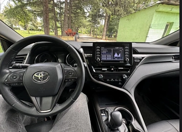 Toyota Camry, 2021г, передний привод, автомат