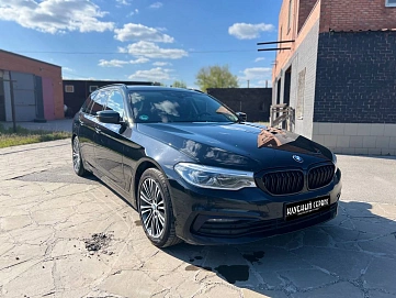 BMW 5 серии, 2018г, задний привод, автомат