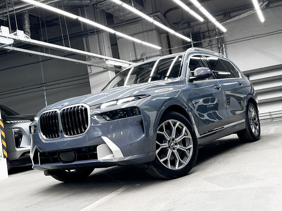 BMW X7, 2023г., полный привод, автомат