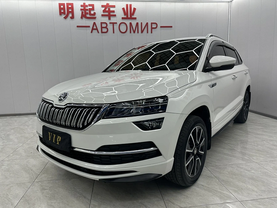 Skoda Karoq, 2021г., передний привод, автомат