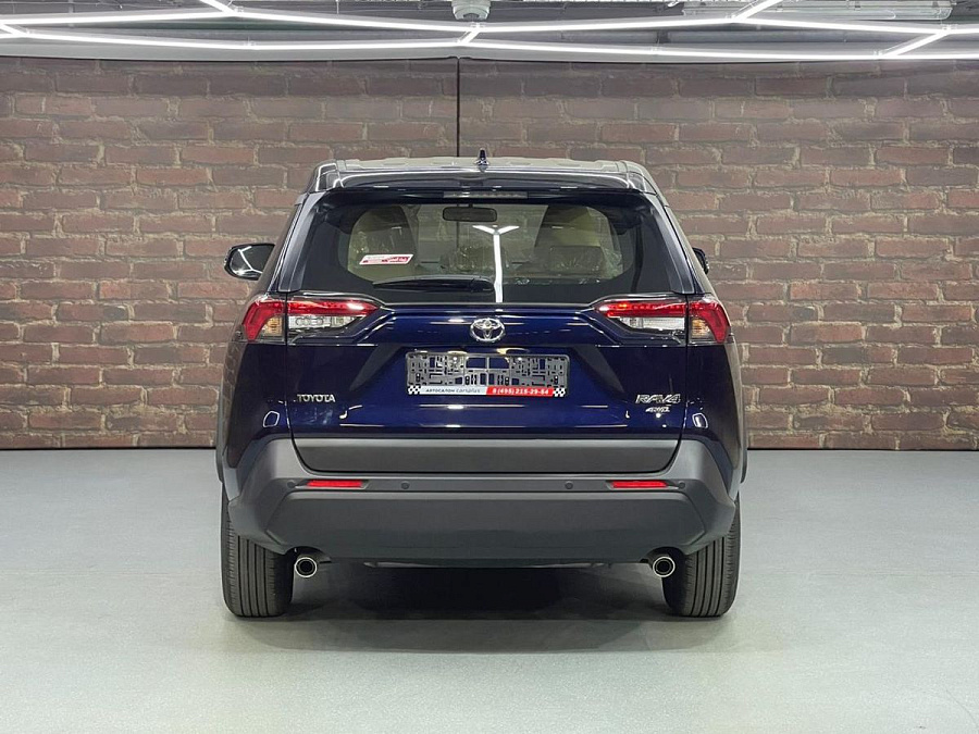 Toyota RAV4, 2022г., полный привод, вариатор