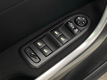 Peugeot 308, 2011г, передний привод, автомат