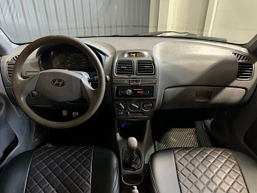 Hyundai Accent, 2006г., передний привод, механика