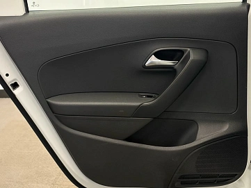 Volkswagen Polo, 2020г., передний привод, механика