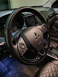 Mitsubishi Outlander, 2019г, полный привод, вариатор