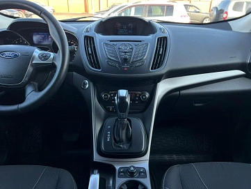 Ford Kuga, 2013г, передний привод, автомат