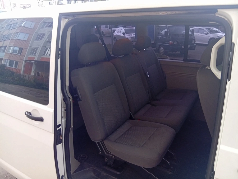 Volkswagen Caravelle, 2013г., передний привод, механика